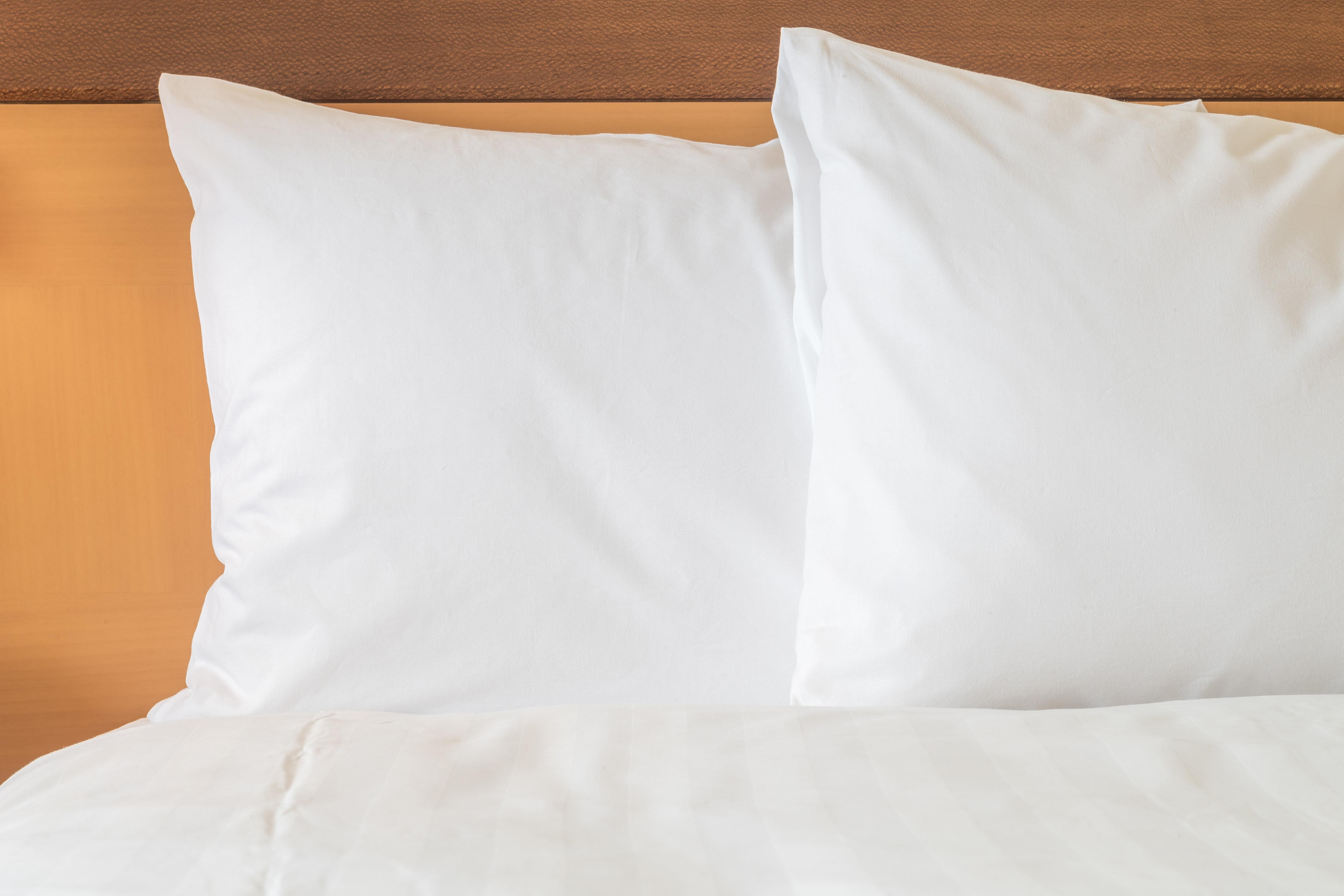 Holiday Inn Express And Suites Surrey By Ihg Exteriör bild