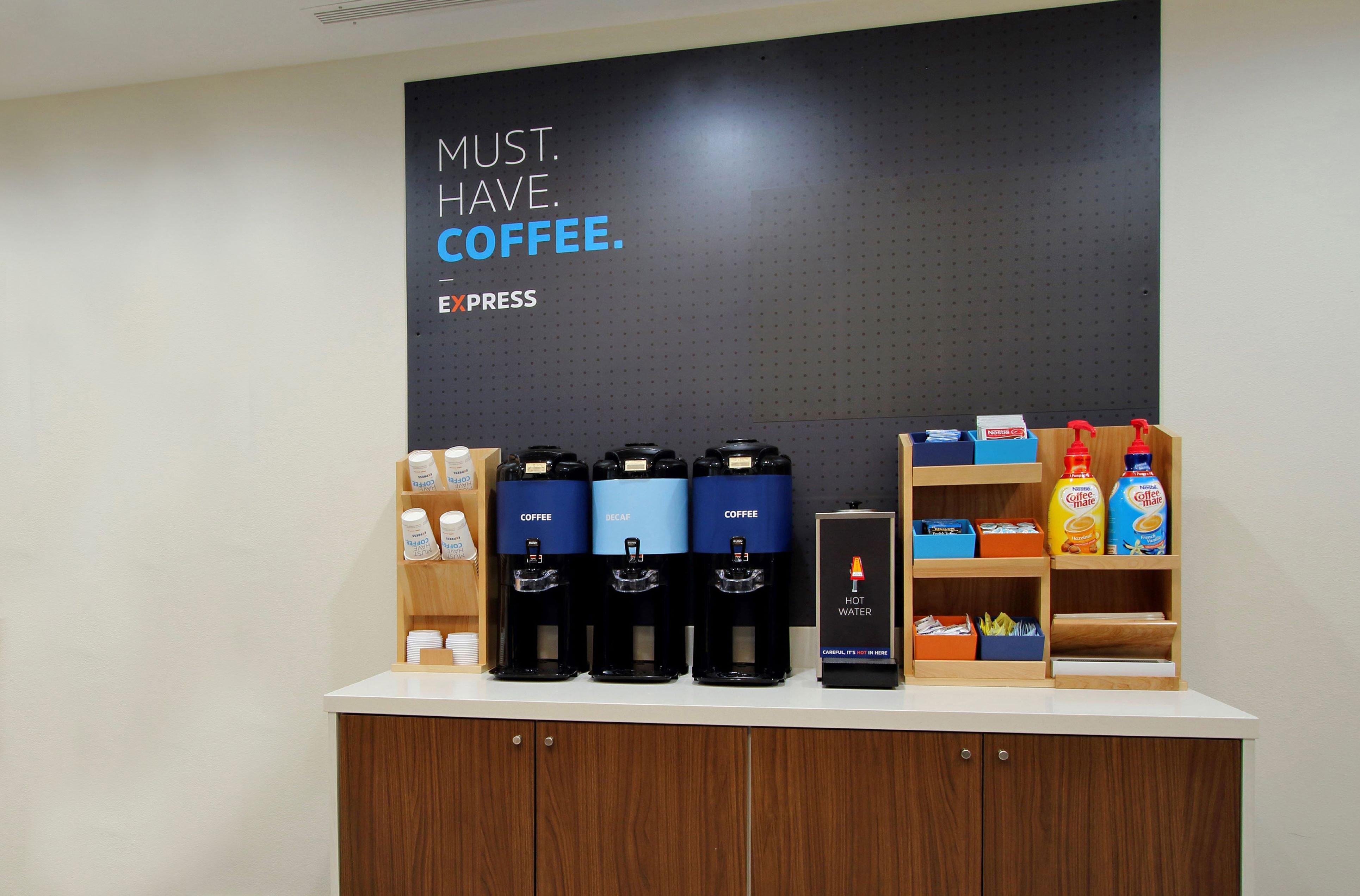 Holiday Inn Express And Suites Surrey By Ihg Exteriör bild