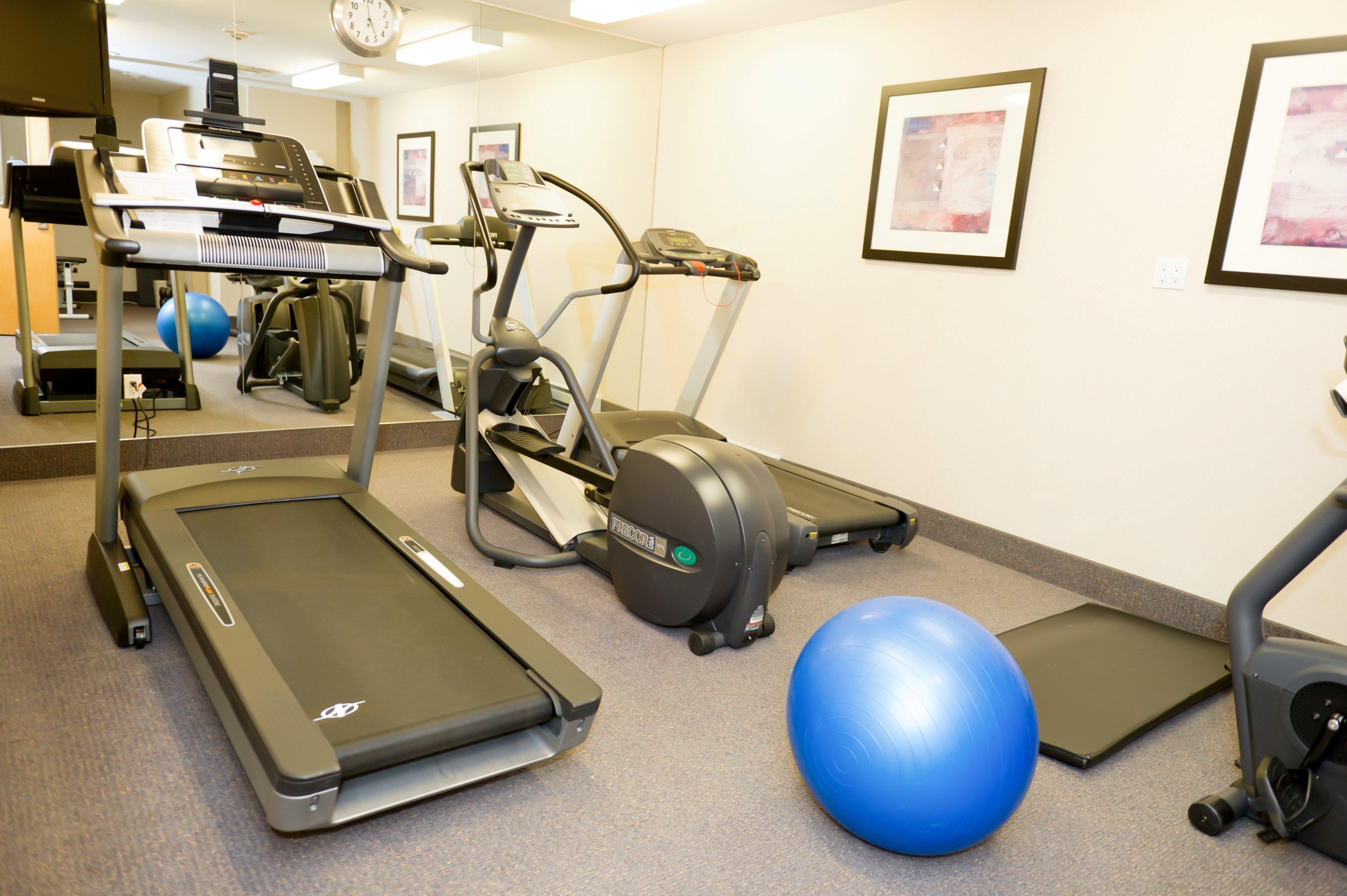 Holiday Inn Express And Suites Surrey By Ihg Exteriör bild